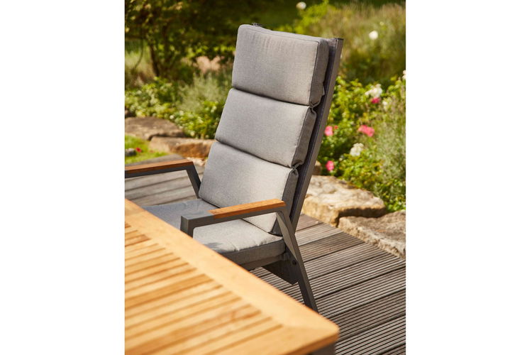 21993  bBBKWuZm7 efff352756975510b8e5b7d2e47786e8a031ad8e