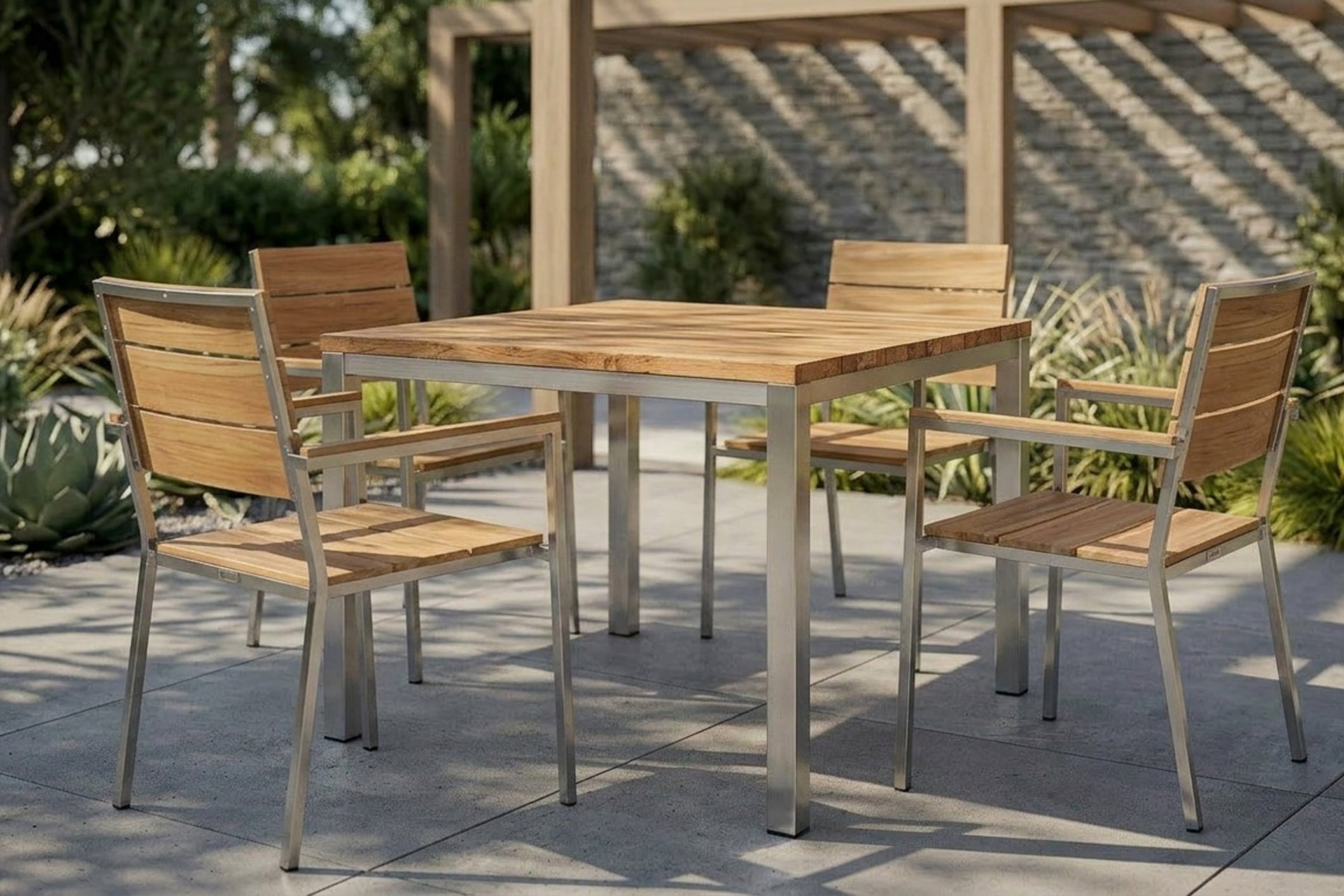 OUTFLEXX Garten-Essgruppe, silber, Edelstahl/recyceltes Teak, Tisch 90 x 90 cm, 4 Stapelsessel, FSC®-zertifiziertes Produkt OUTFLEXX Garten-Essgruppe, silber, Edelstahl/recyceltes Teak, Tisch 90 x 90 cm, 4 Stapelsessel, FSC®-zertifiziertes Produkt