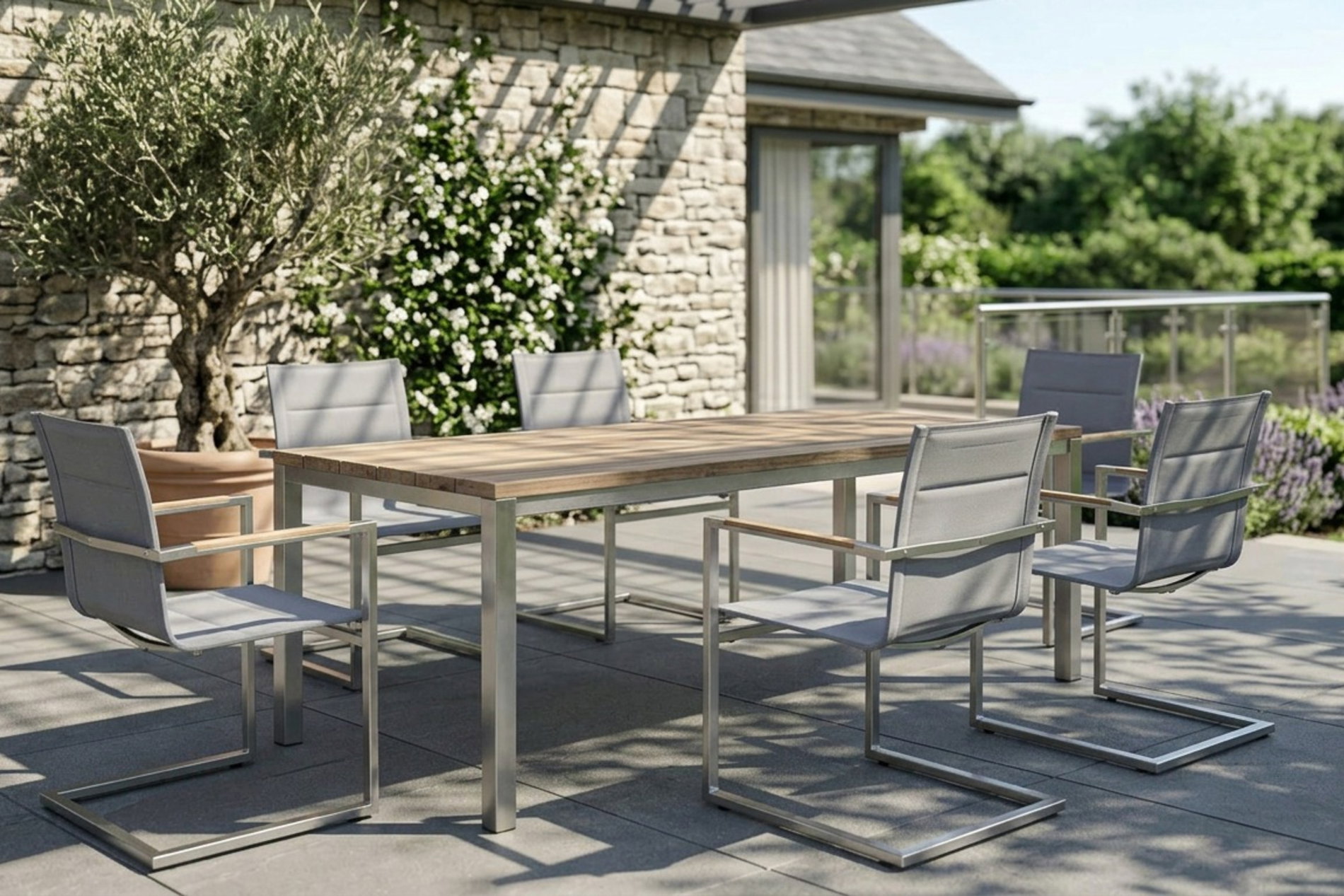 OUTFLEXX Garten-Essgruppe, Edelstahl/recyceltes Teak, Tisch 180 x 90 cm, 6 Freischwinger padded, silber, FSC®-zertifiziertes Produkt