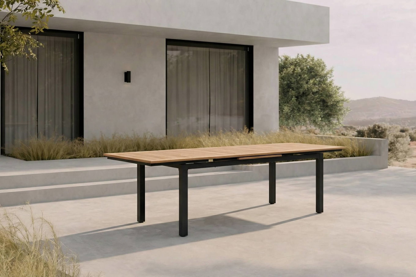 OUTFLEXX Premium Ausziehtisch, anthrazit matt, Alu/Teak, 180/240x100cm, automatischer Ausziehmechanismus