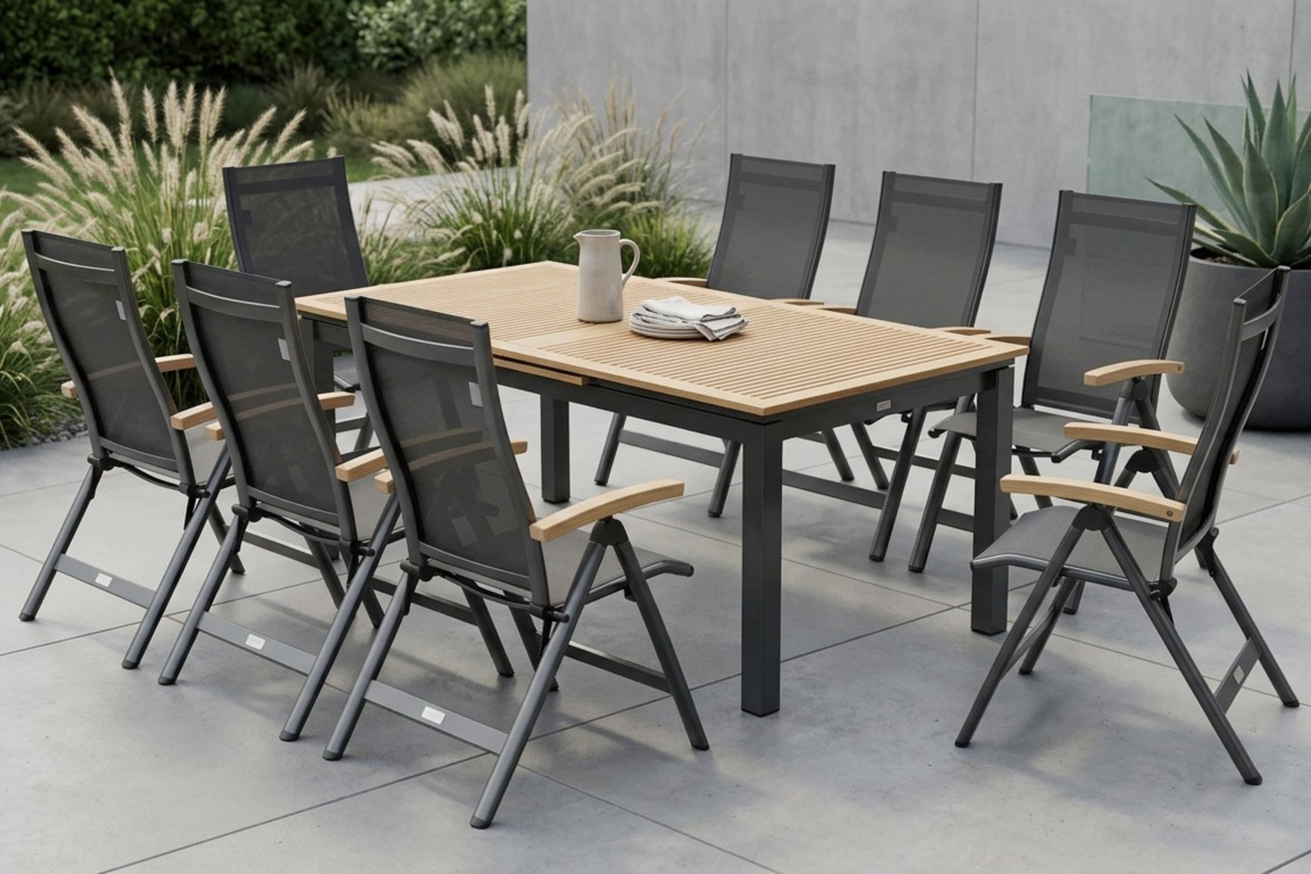 OUTFLEXX Garten-Essgruppe, 8 Personen, ausziehbarer Tisch 180&ndash;240 cm, Aluminium/Teakholz FSC&reg;-zertifiziert