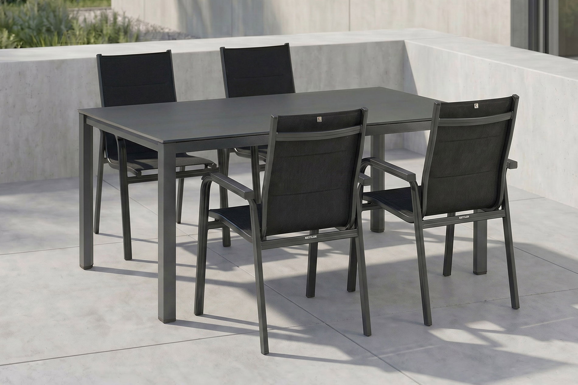 KETTLER KETTALUX-PLUS/Basic Plus Padded Sitzgruppe, anthrazit, Alu/Textilene, Tisch 160x95 cm, 4 Personen, gepolsterte Sitz - und Rückenfläche