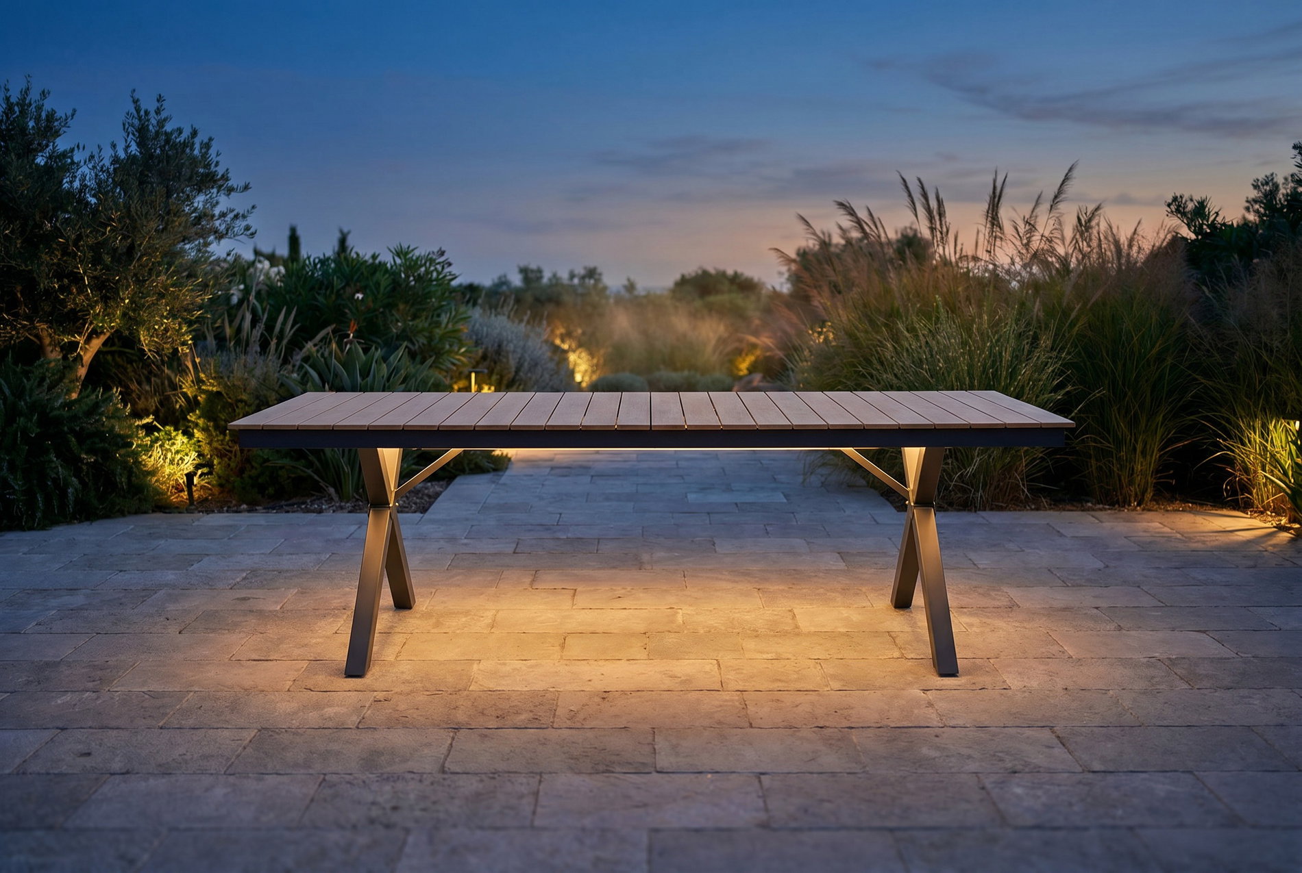 OUTFLEXX Luminara LED-Esstisch, anthrazit/natur, Aluminium/Holzimitat, 240 x 100 cm, X-Gestell, pulverbeschichtet, mit beleuchtetem Tischrahmen