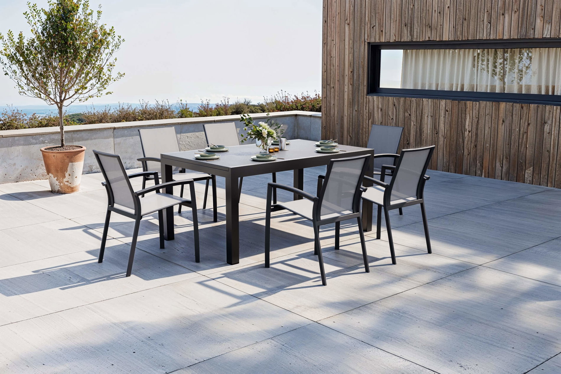 SIENA GARDEN Garten-Essgruppe, anthrazit matt, Alu/Spraystone/Ranotex, Tisch 160/260 x 100 cm, inkl. 6 Stapelsessel SIENA GARDEN Garten-Essgruppe, anthrazit matt, Alu/Spraystone/Ranotex, Tisch 160/260 x 100 cm, inkl. 6 Stapelsessel