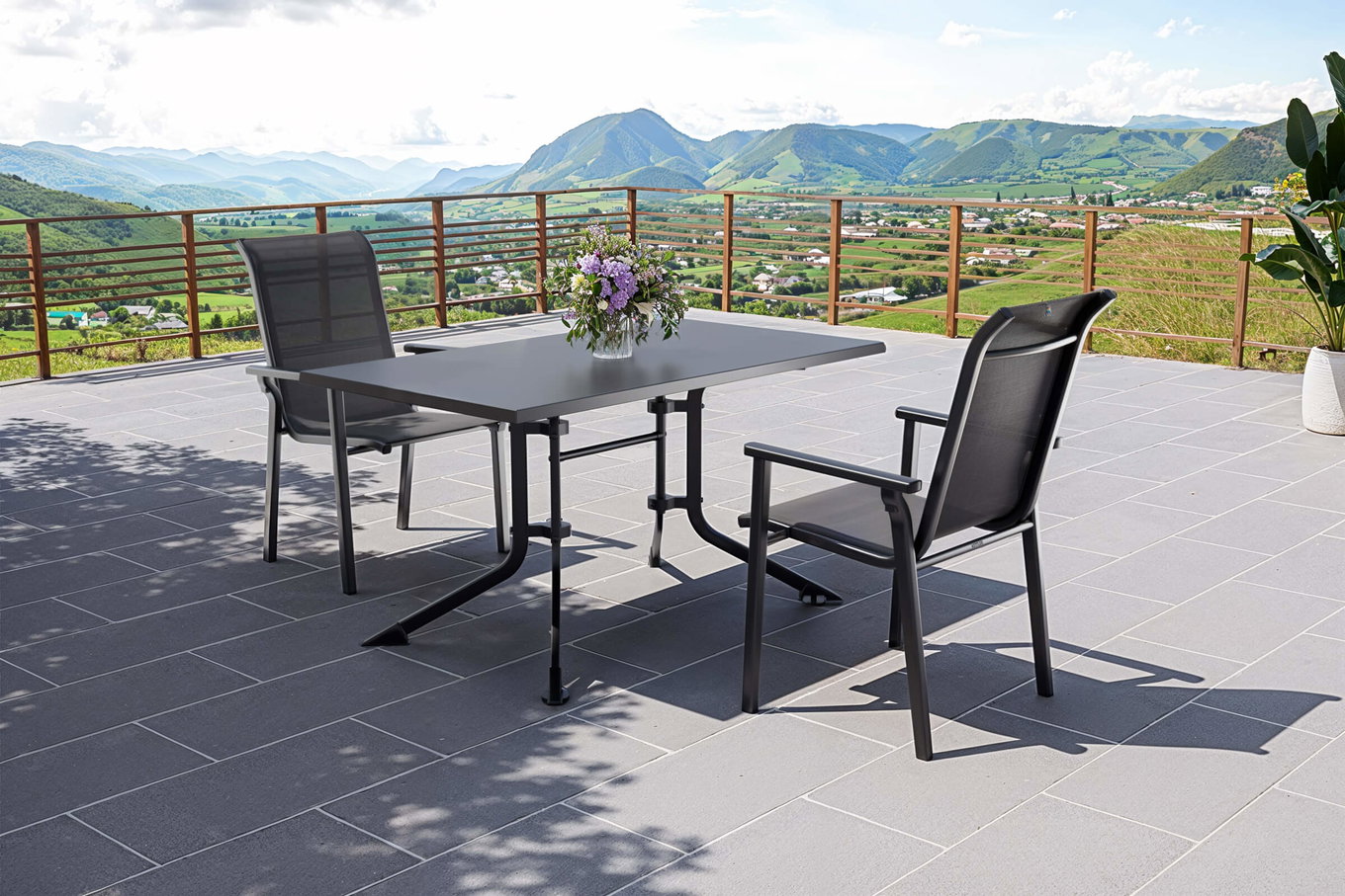 Garten-Essgruppe KETTLER klappbar & stapelbar für moderne Gärten – jetzt entdecken